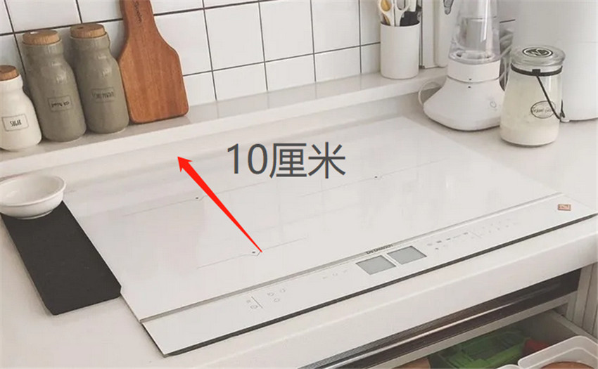 厨房台面边缘的处理 抬高10cm可带来这3大好处 厨房台面边缘的处理 抬高10cm可带来这3大好处